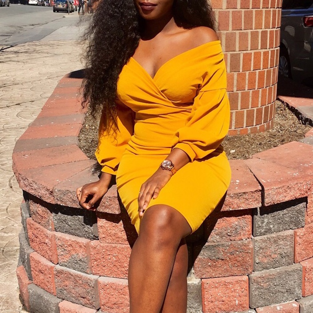Dress - Picture 3 of 3